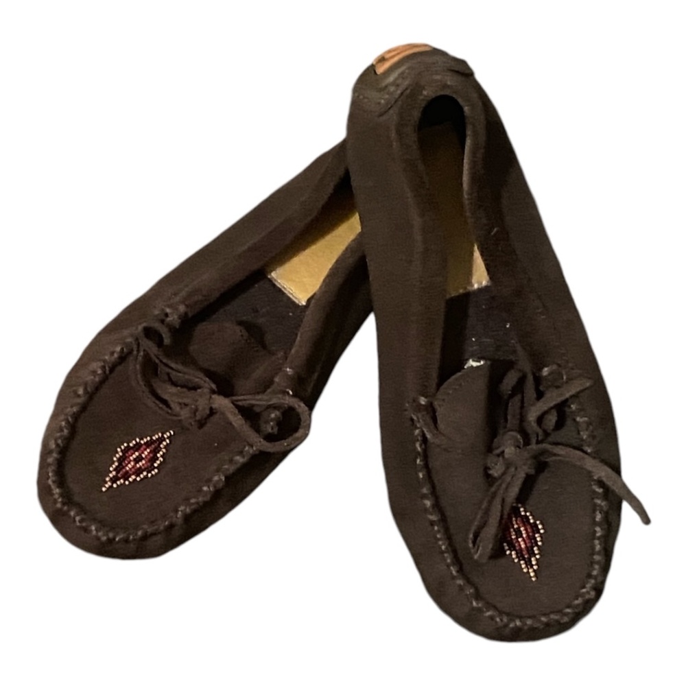 Manitobah Mukluks suede beaded moccasin. Sz 6